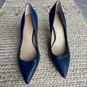 Ann Taylor Leather Pumps in Navy Blue, Size 8M